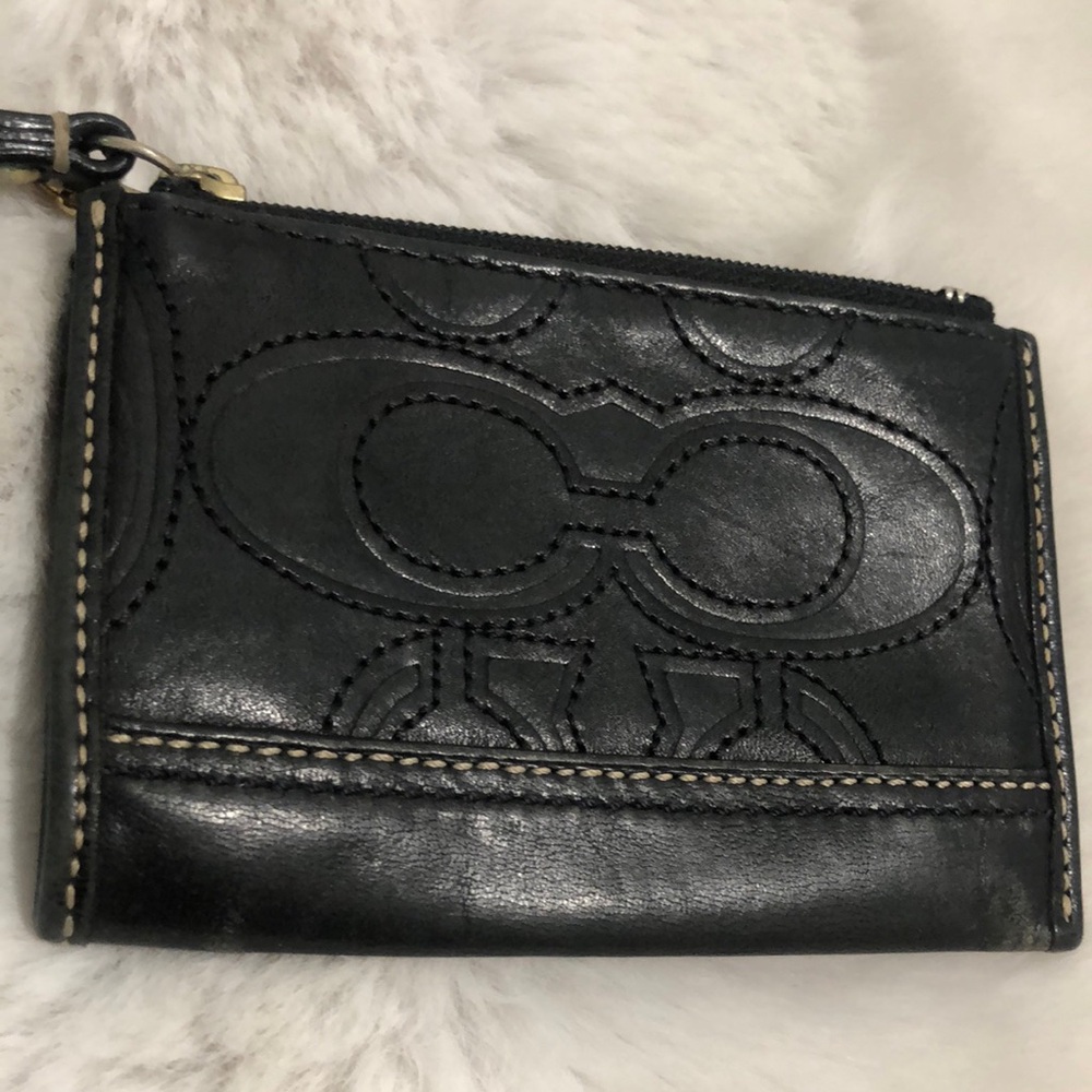 Coach black Leather Signature Stitching Slim Wallet Zipper Key Ring